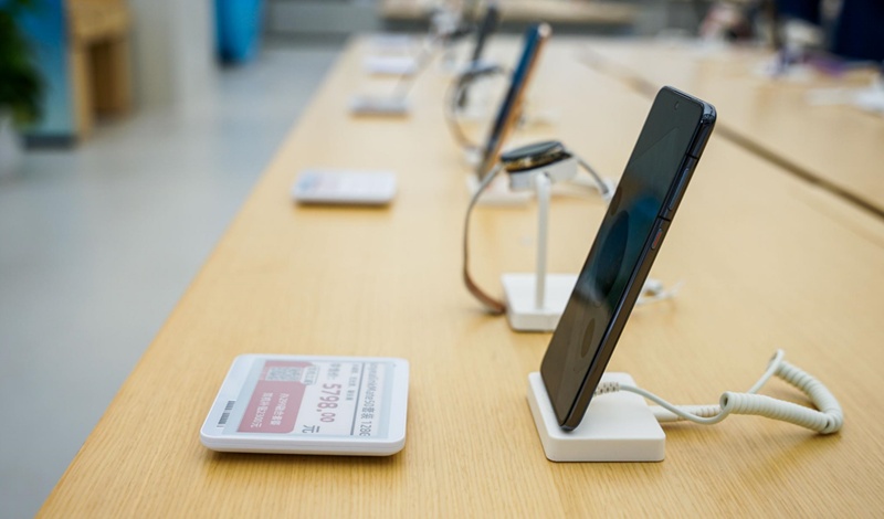 云里物里电子价签携手运营商门店，推动智显升级