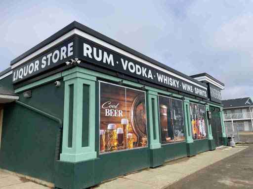 Riverside Liquor Store.jpg Riverside Liquor Store.jpg
